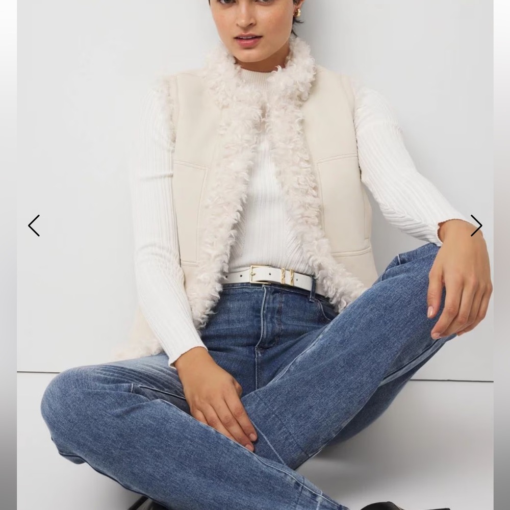 White House Black Market Ivory Faux Suede Sherpa Vest Size Medium - Picture 3 of 5